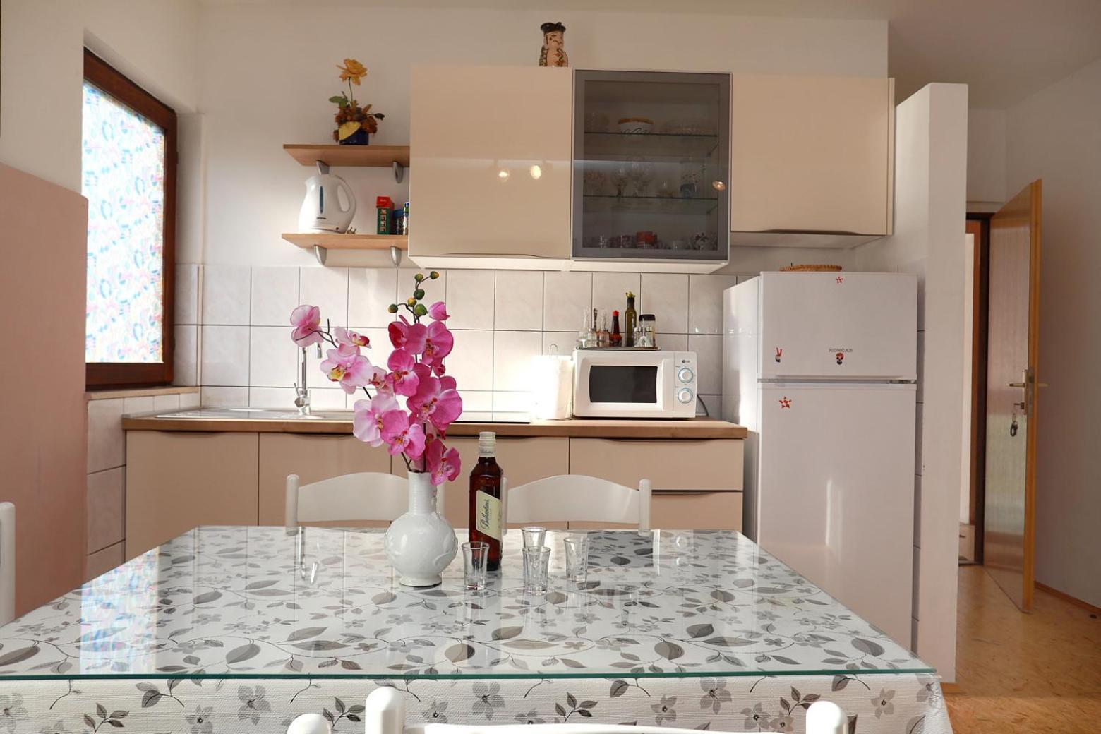 Apartments Irena Трогир Екстериор снимка