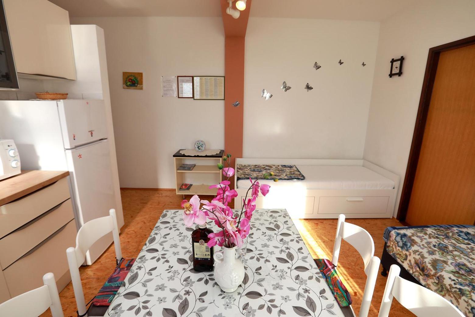 Apartments Irena Трогир Екстериор снимка